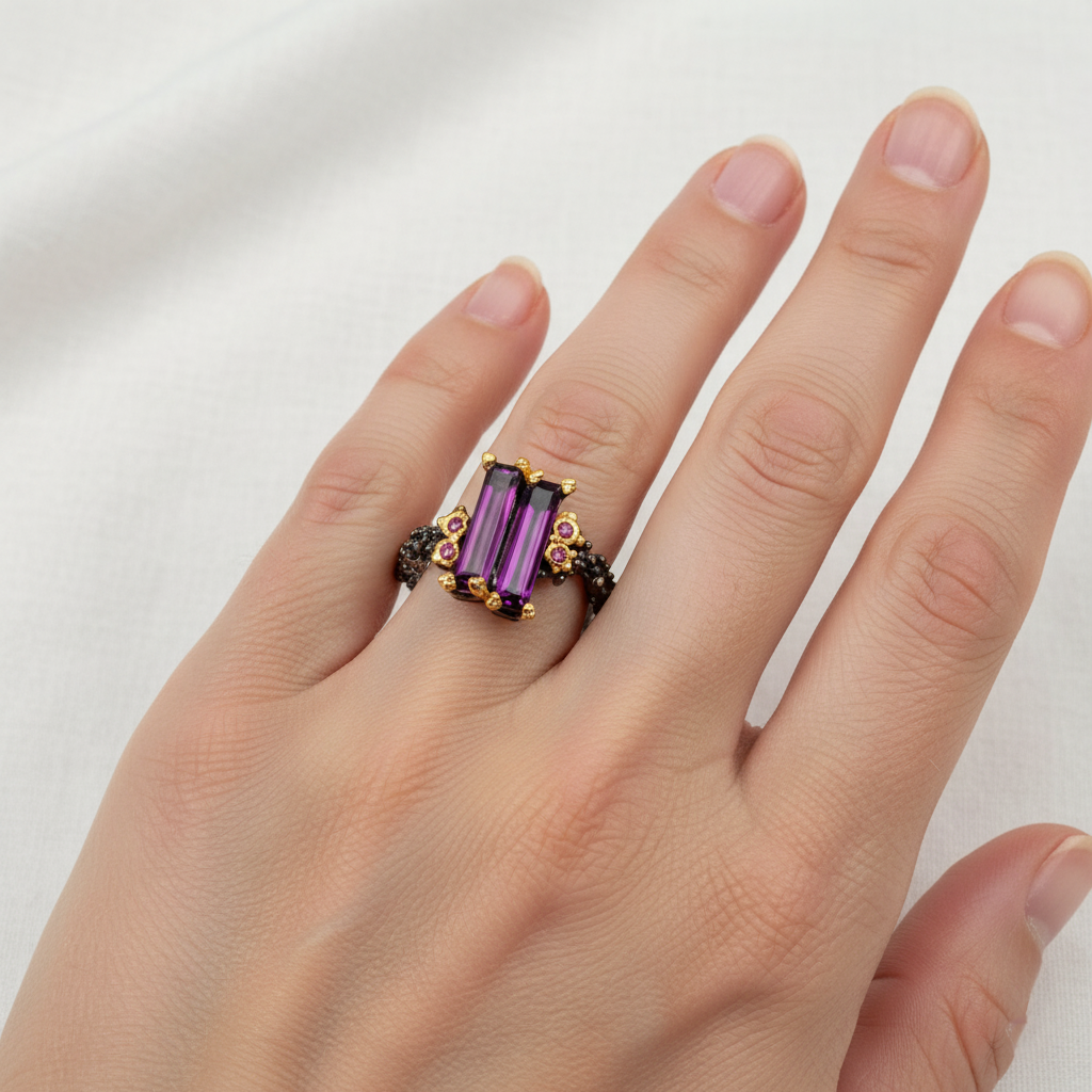 925 Silver Pink Garnet Baguette Ring, setting detail