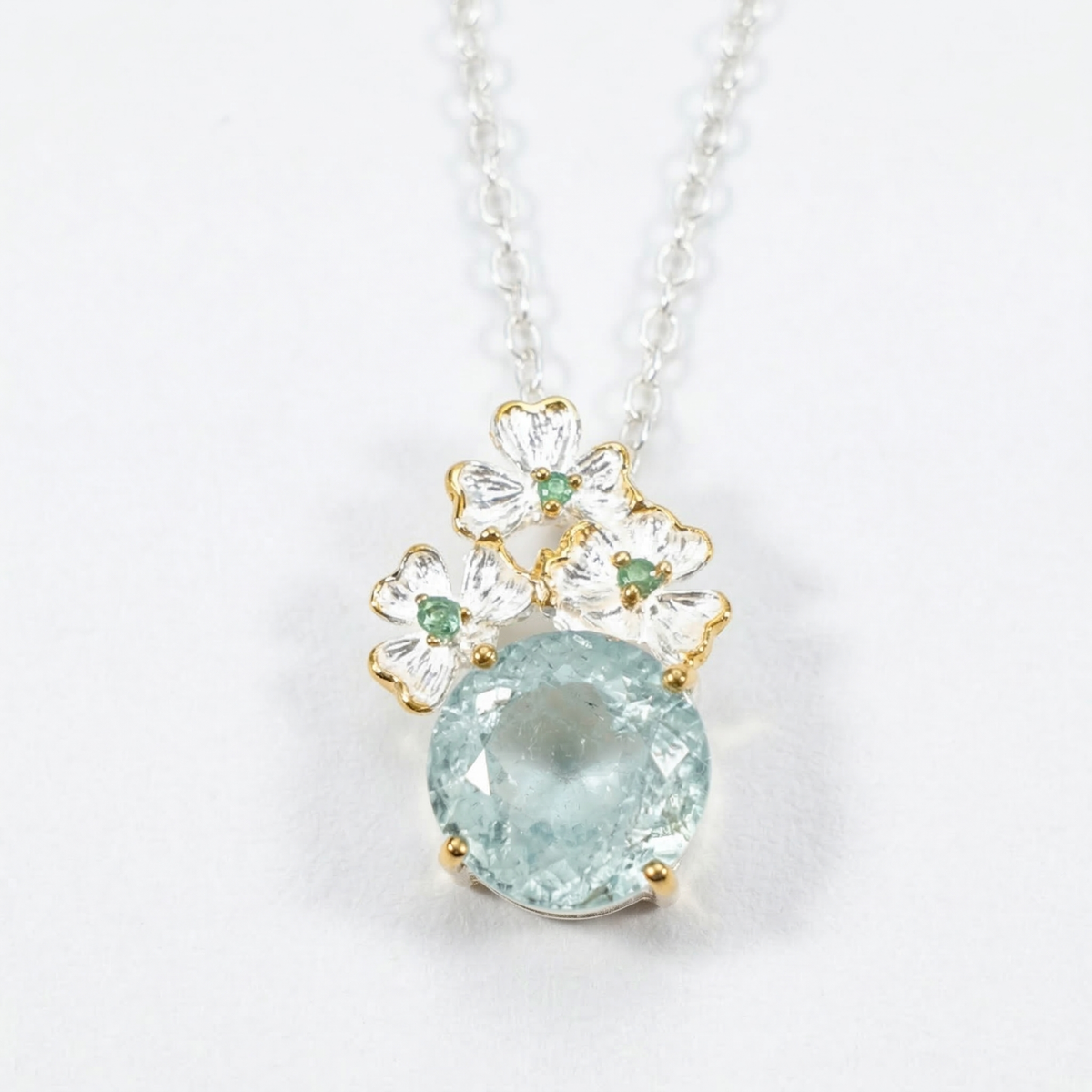 925 silver aquamarine romantic flower necklace, texture close-up