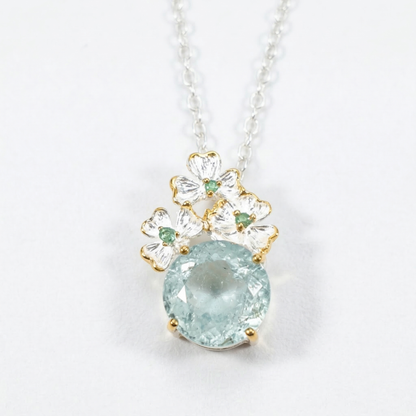 925 silver aquamarine romantic flower necklace, texture close-up