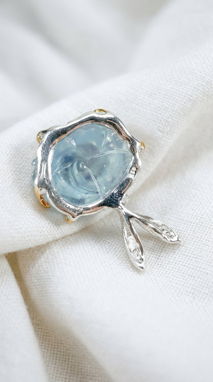 925 silver aquamarine rose flower necklace, close-up detail