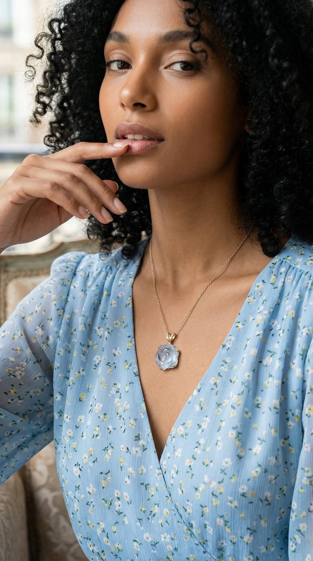 925 silver aquamarine rose flower necklace, pendant detail