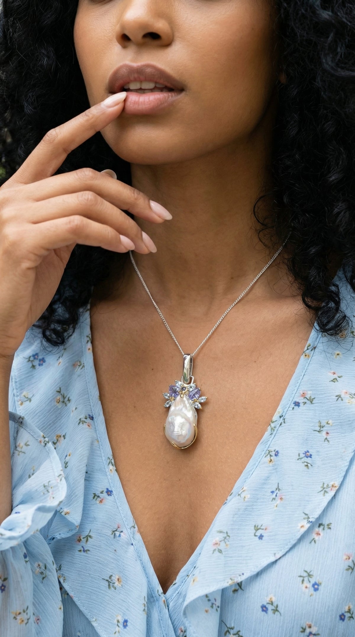 925 silver baroque pearl necklace, pendant detail