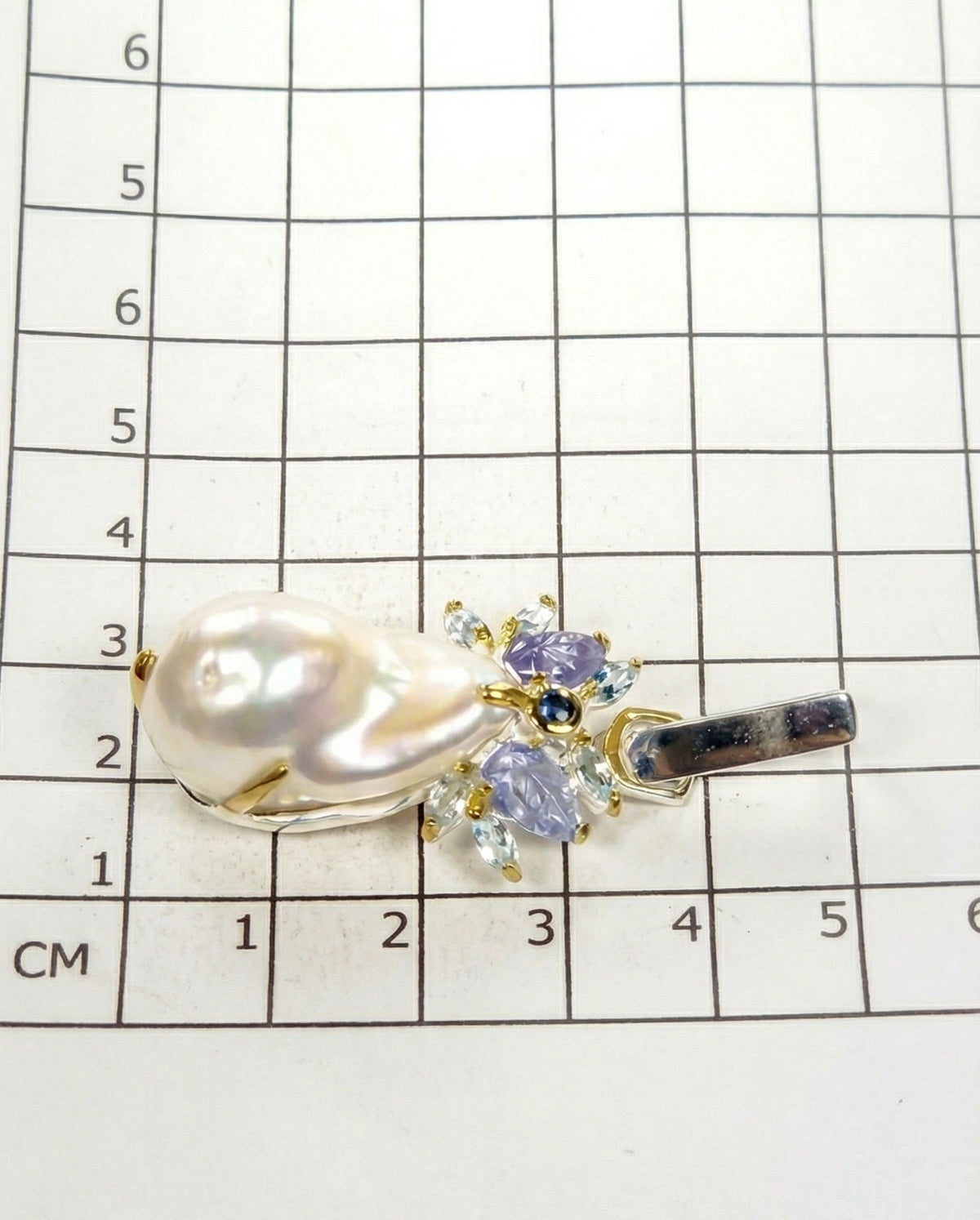 925 silver baroque pearl necklace, chain detail