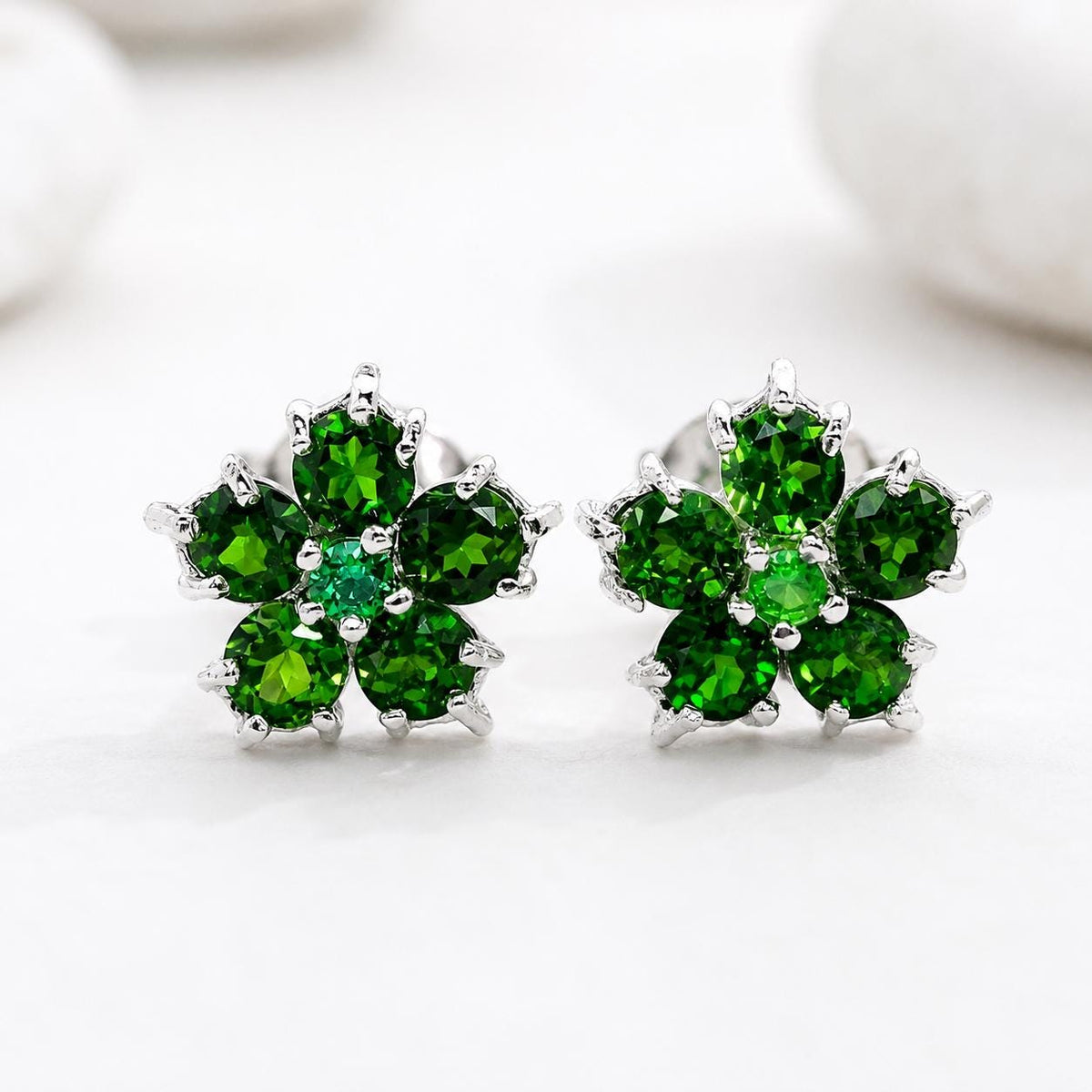 925 silver flower diopside stud earrings