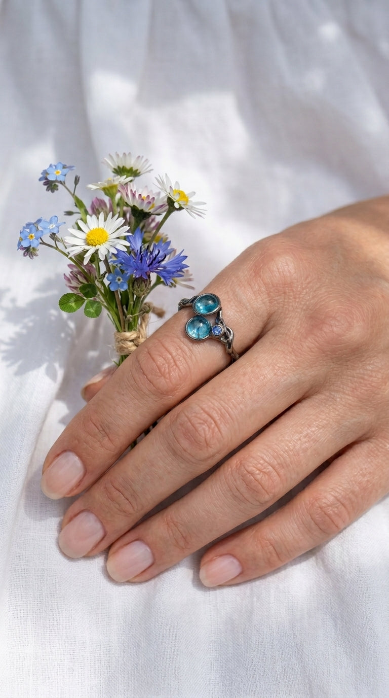 925 silver neon blue apatite dainty ring