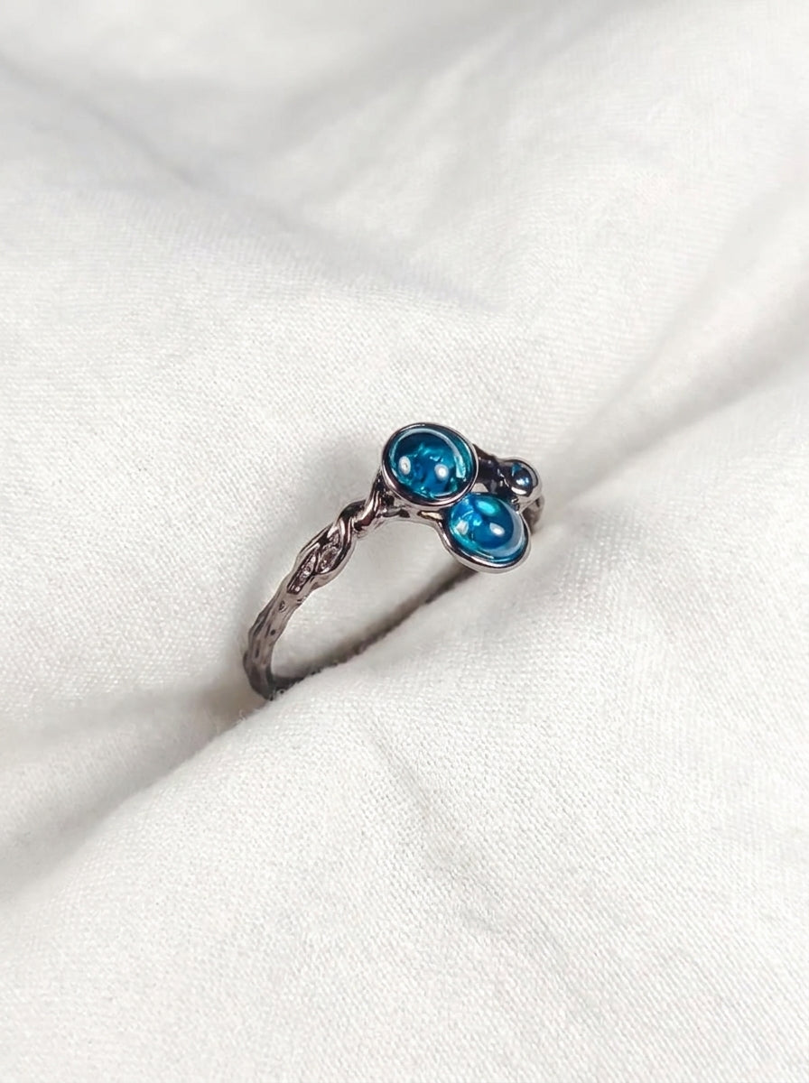925 silver neon blue apatite dainty ring
