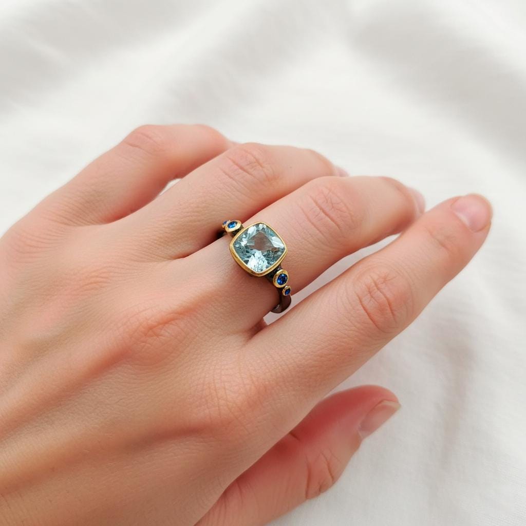 925 Sterling Silver Aquamarine Ring, close-up detail
