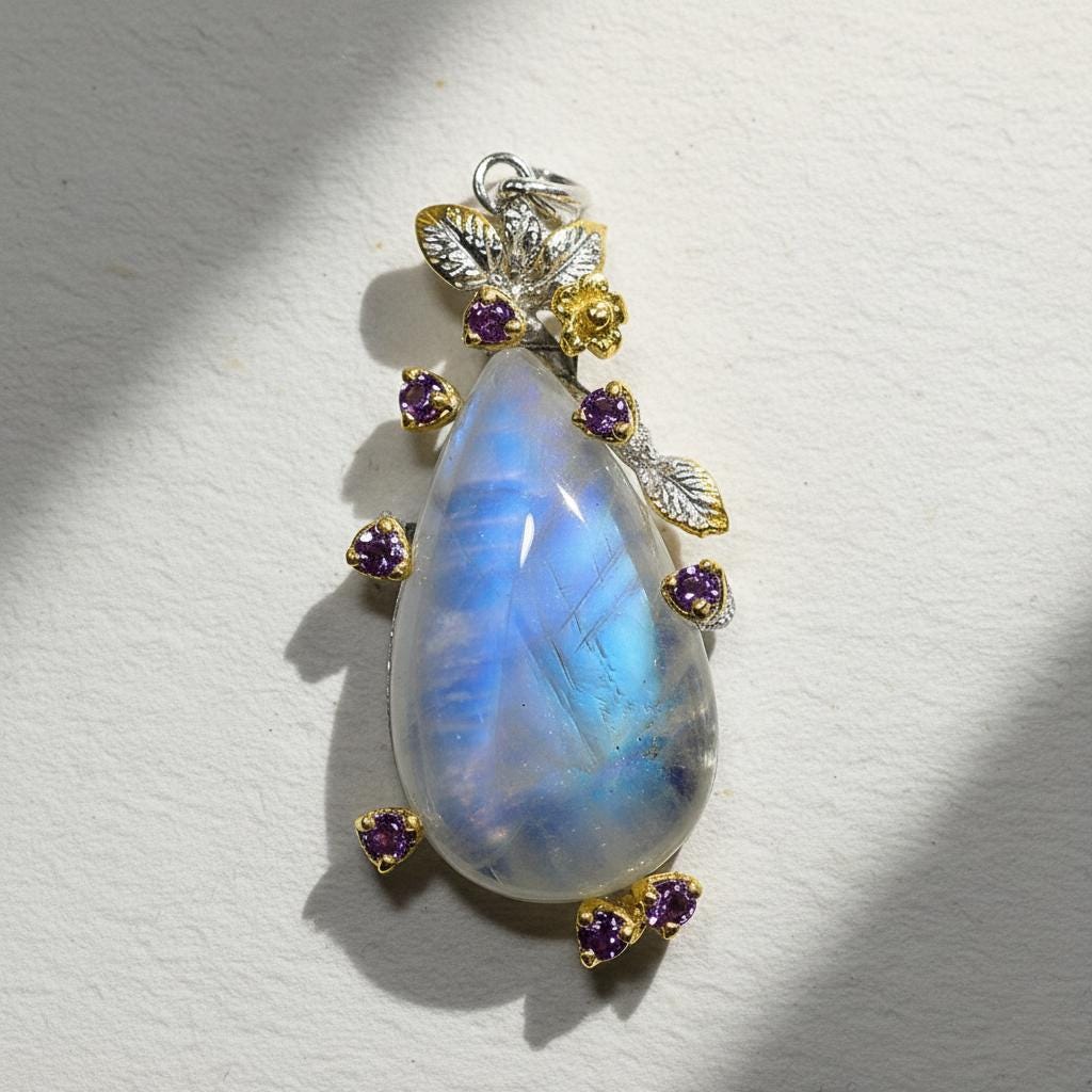 925 Sterling Silver Blue Moonstone Pendant, chain detail