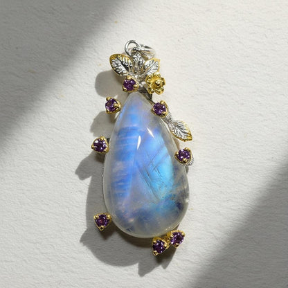 925 Sterling Silver Blue Moonstone Pendant, chain detail