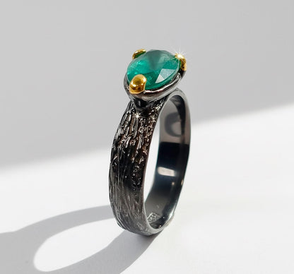 925 Sterling Silver Green Kyanite Ring, setting detail