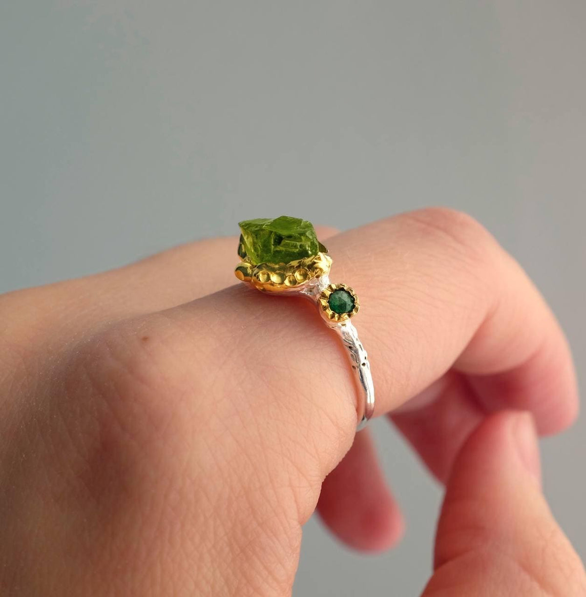 925 Sterling Silver Green Peridot Ring, side view