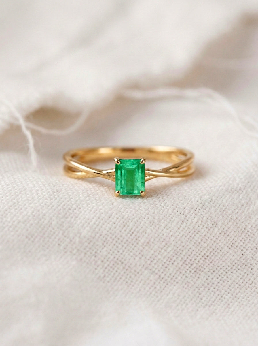 14K Gold Natural Emerald Ring