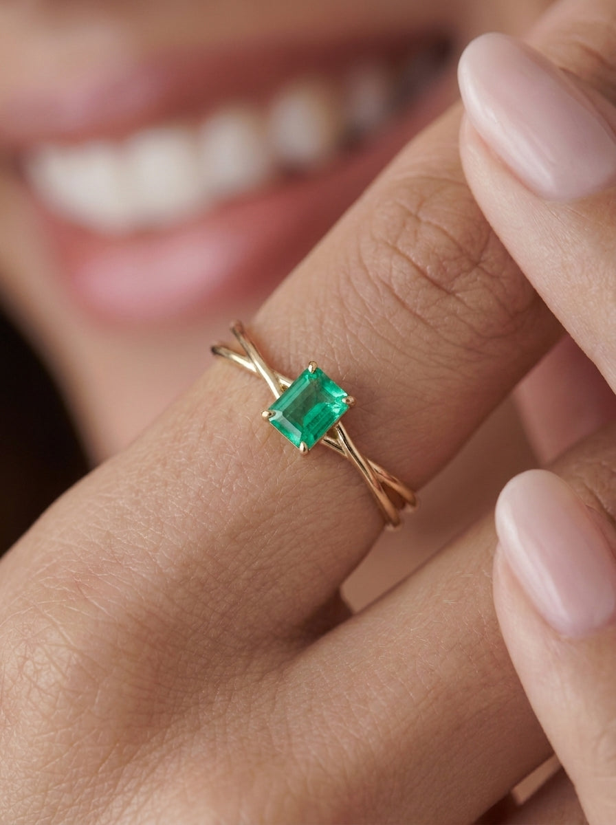 14K Gold Natural Emerald Ring