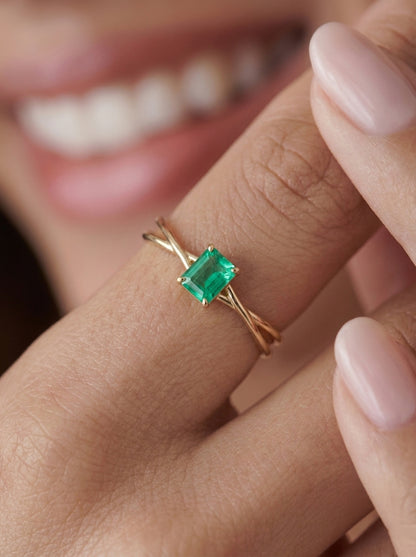 14K Gold Natural Emerald Ring