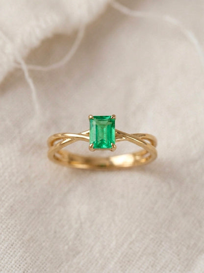 14K Gold Natural Emerald Ring