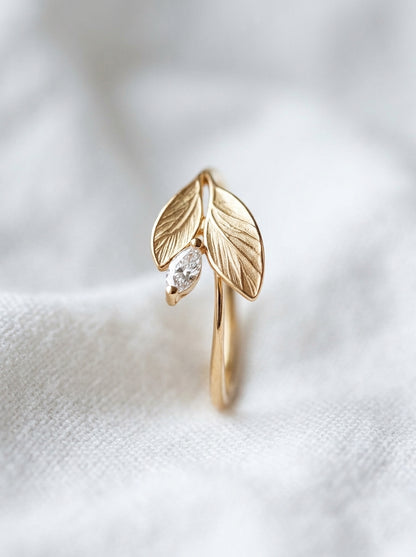 14K Gold Leaves Diamond Ring