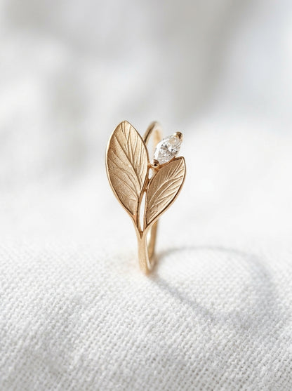 14K Gold Leaves Diamond Ring
