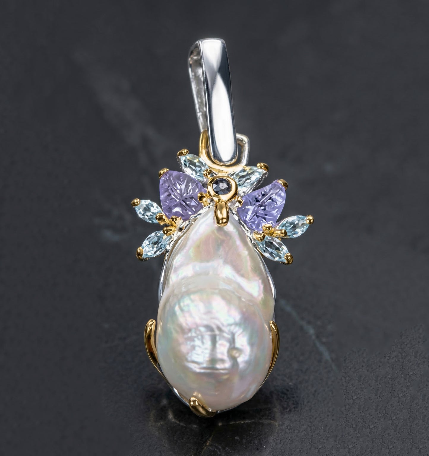 925 silver baroque pearl necklace, worn view