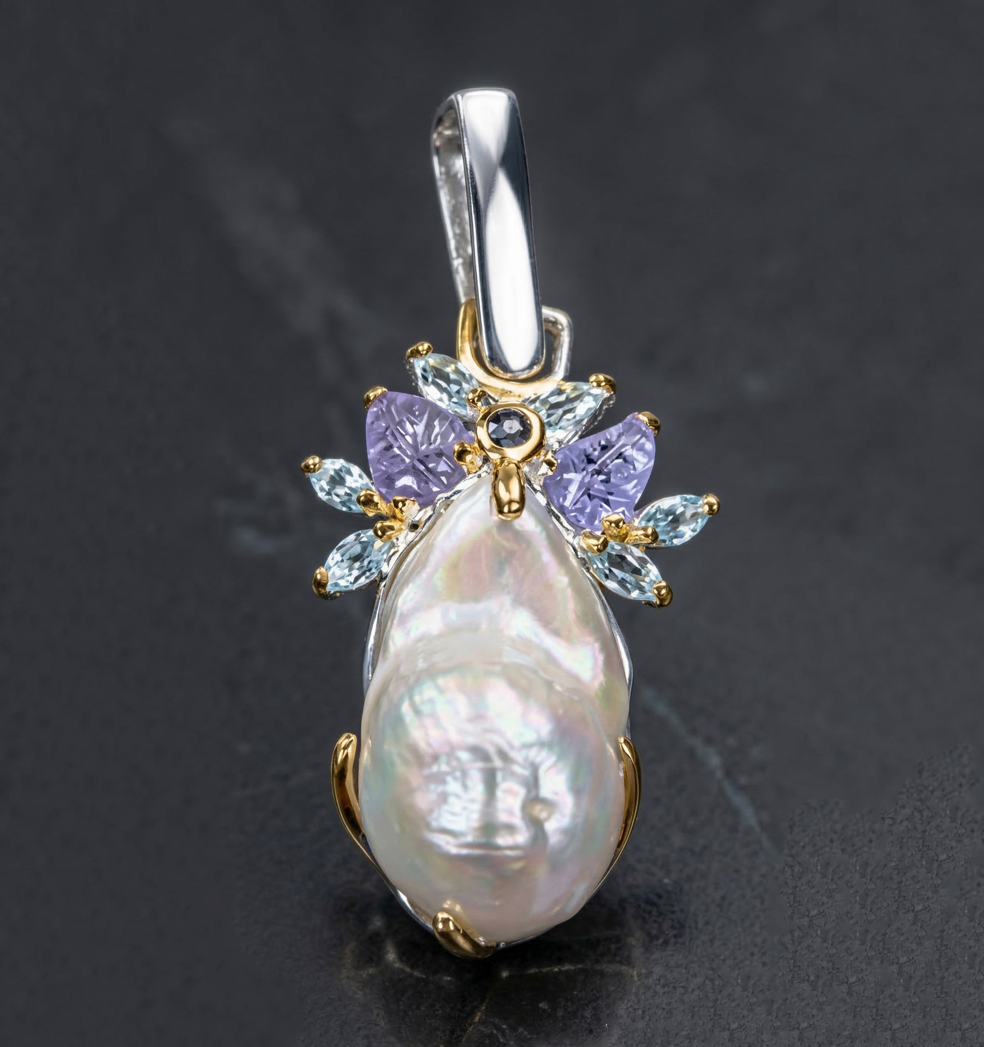 925 silver baroque pearl necklace, worn view