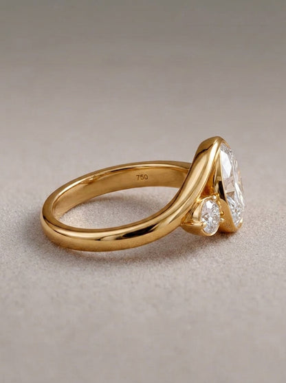 14K Gold Mother and Child Diamond Ring