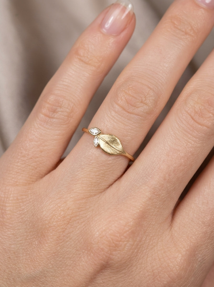 14K Gold Leaf Diamond Ring