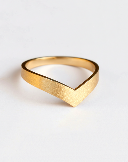 18K solid gold chevron v shape brushed ring