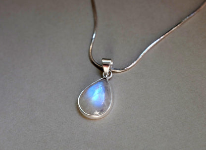 925 Sterling Silver Moonstone Teardrop Necklace