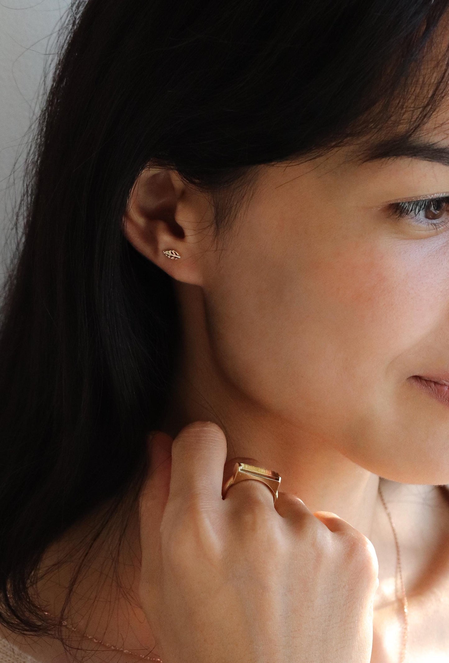 14K Solid Gold Leaf Stud Earrings