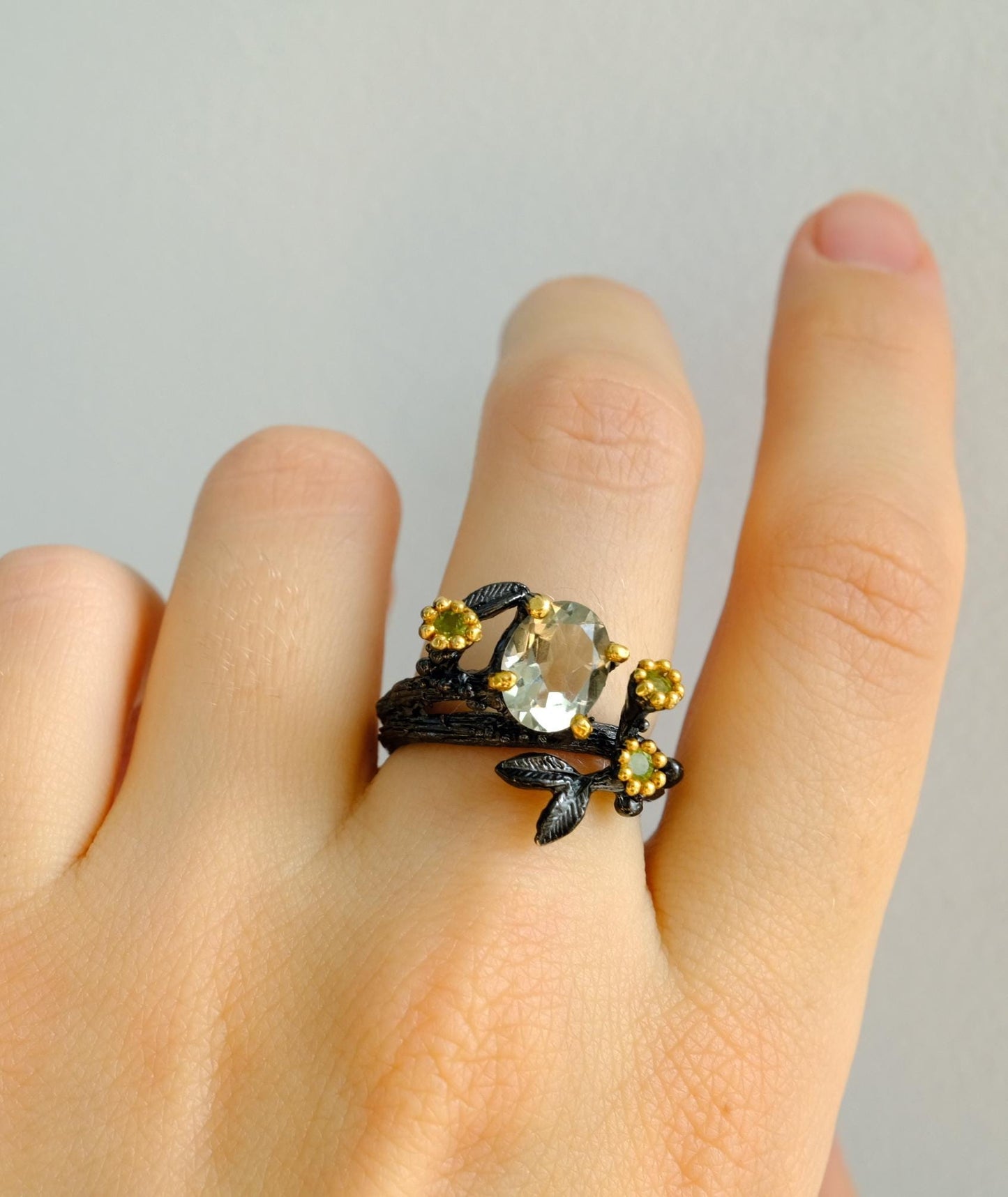 925 Sterling Silver Green Amethyst Leaf Ring