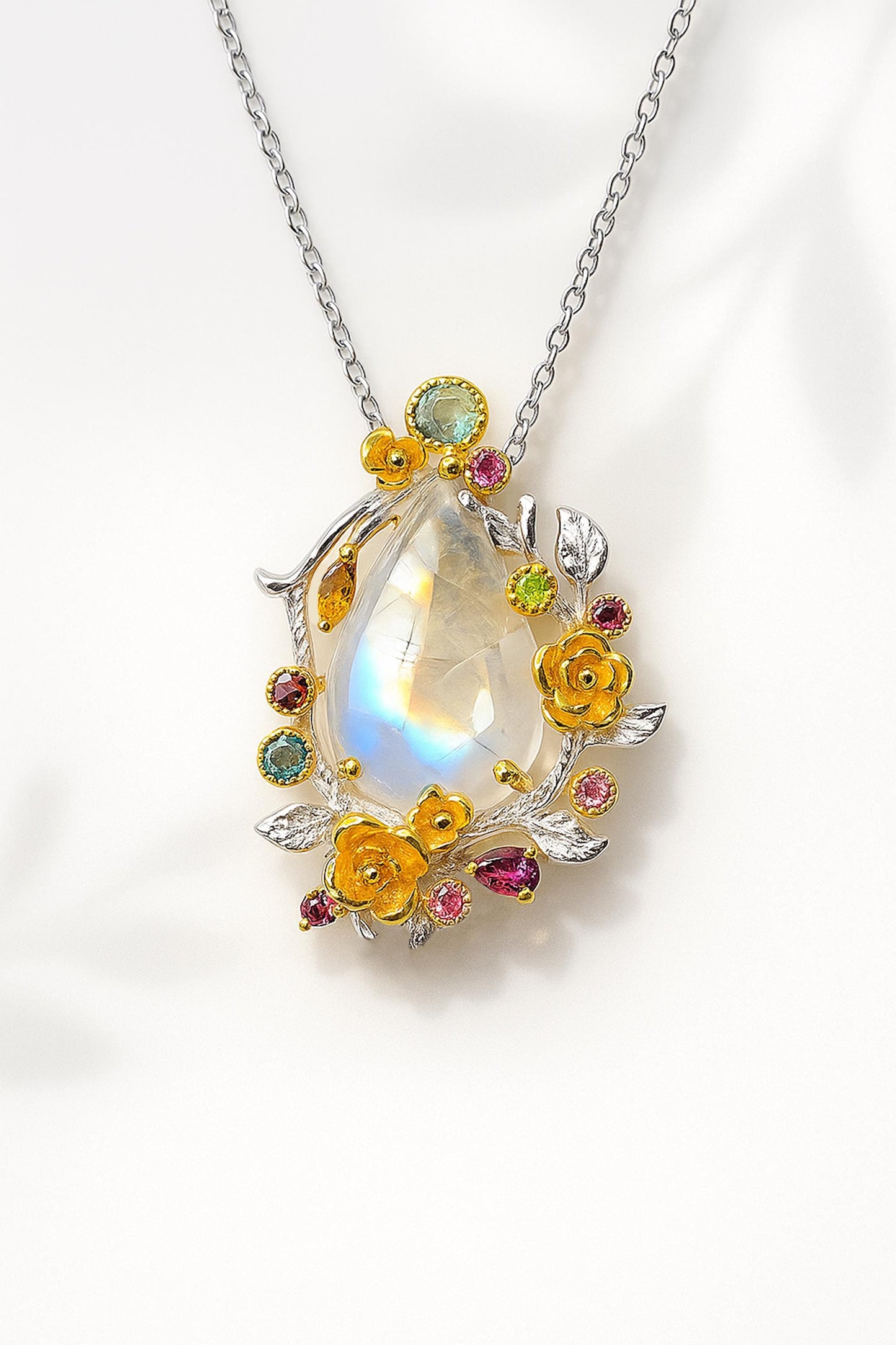 925 Sterling Silver Moonstone Floral Pendant