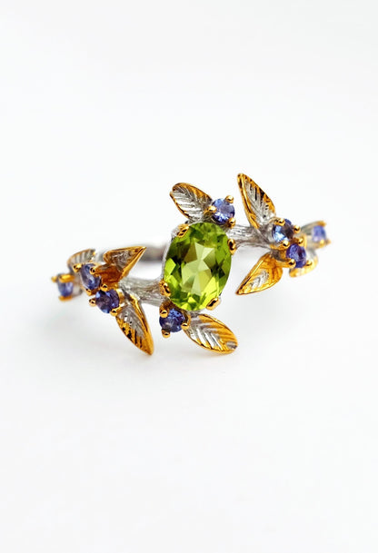 925 Sterling Silver Green Peridot Leaf Ring
