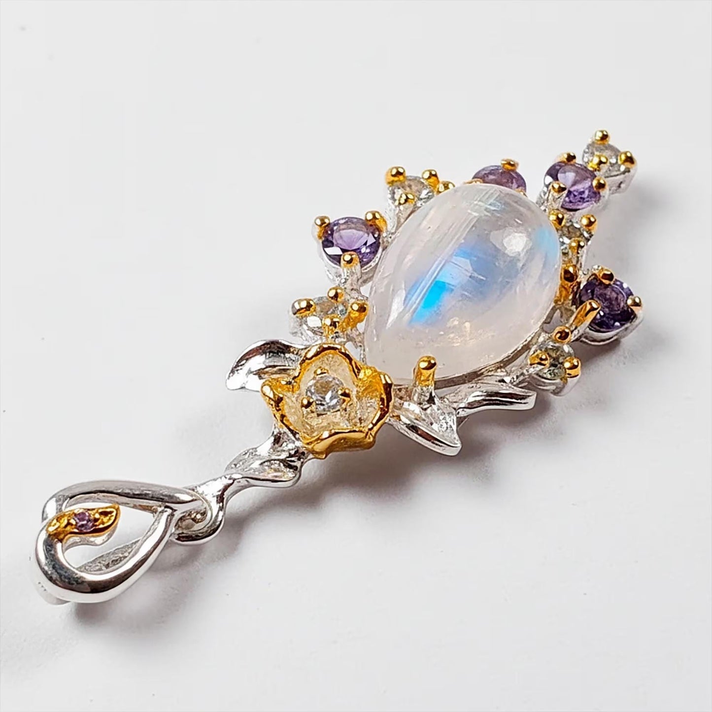 925 Sterling Silver Moonstone Floral Pendant