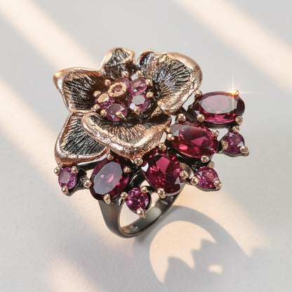 925 Sterling Silver Garnet Flower Ring