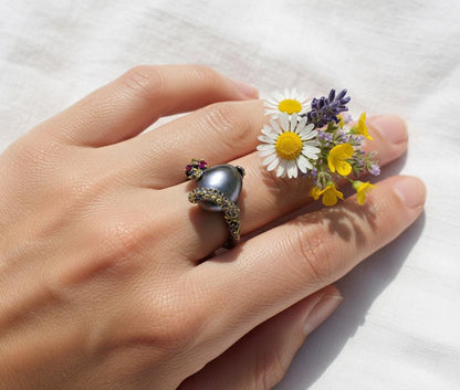 925 Sterling Silver Black Pearl Octopus Tentacle Ring