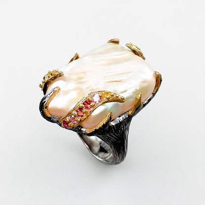925 Sterling Silver Freshwater Pearl Ring, texture close-up