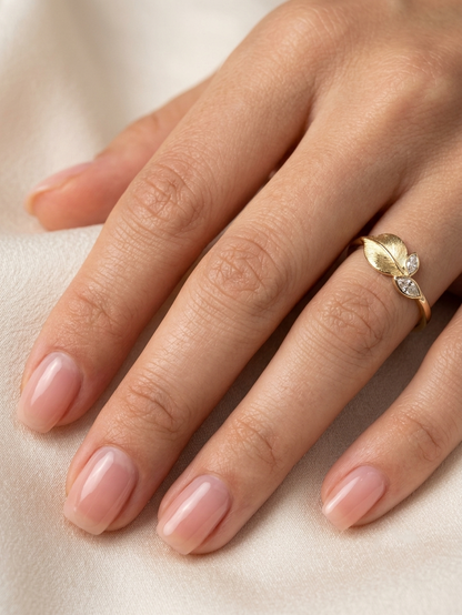 14K Gold Leaf Diamond Ring