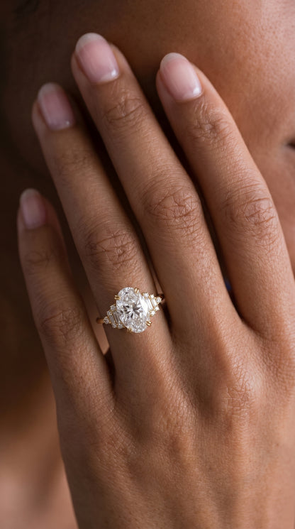 14K Gold Oval Diamond Deco Ring