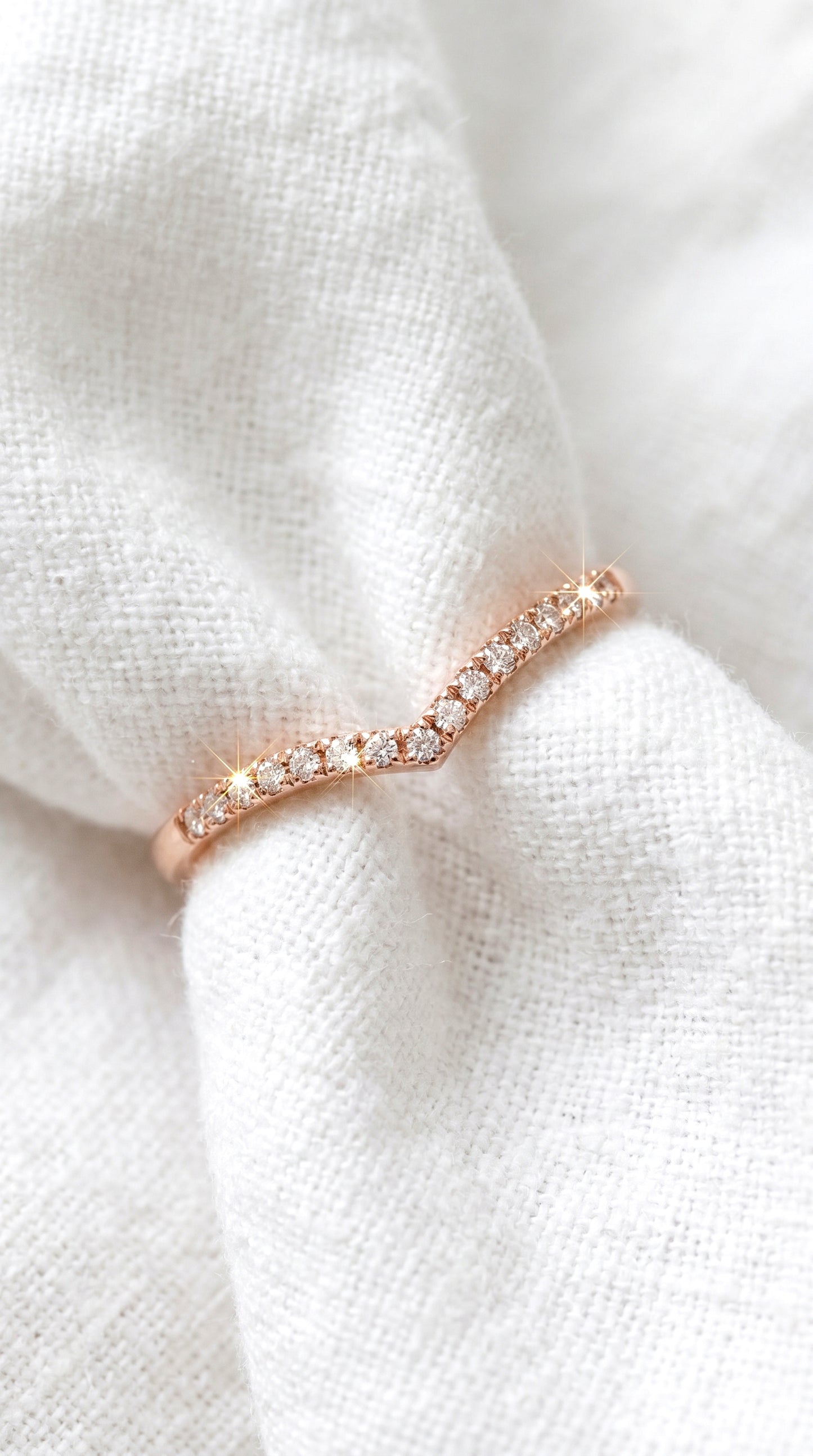 14K Gold Natural Diamond Chevron V Ring