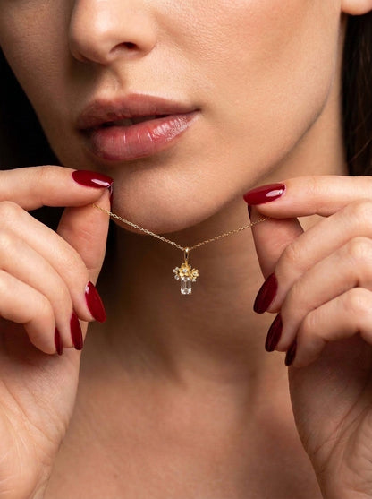 14K Gold Diamond Flower Pendant