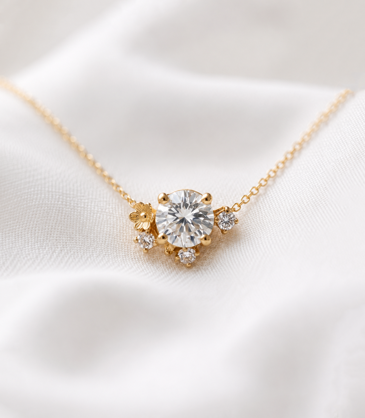 14K Gold Diamond Bloom Necklace