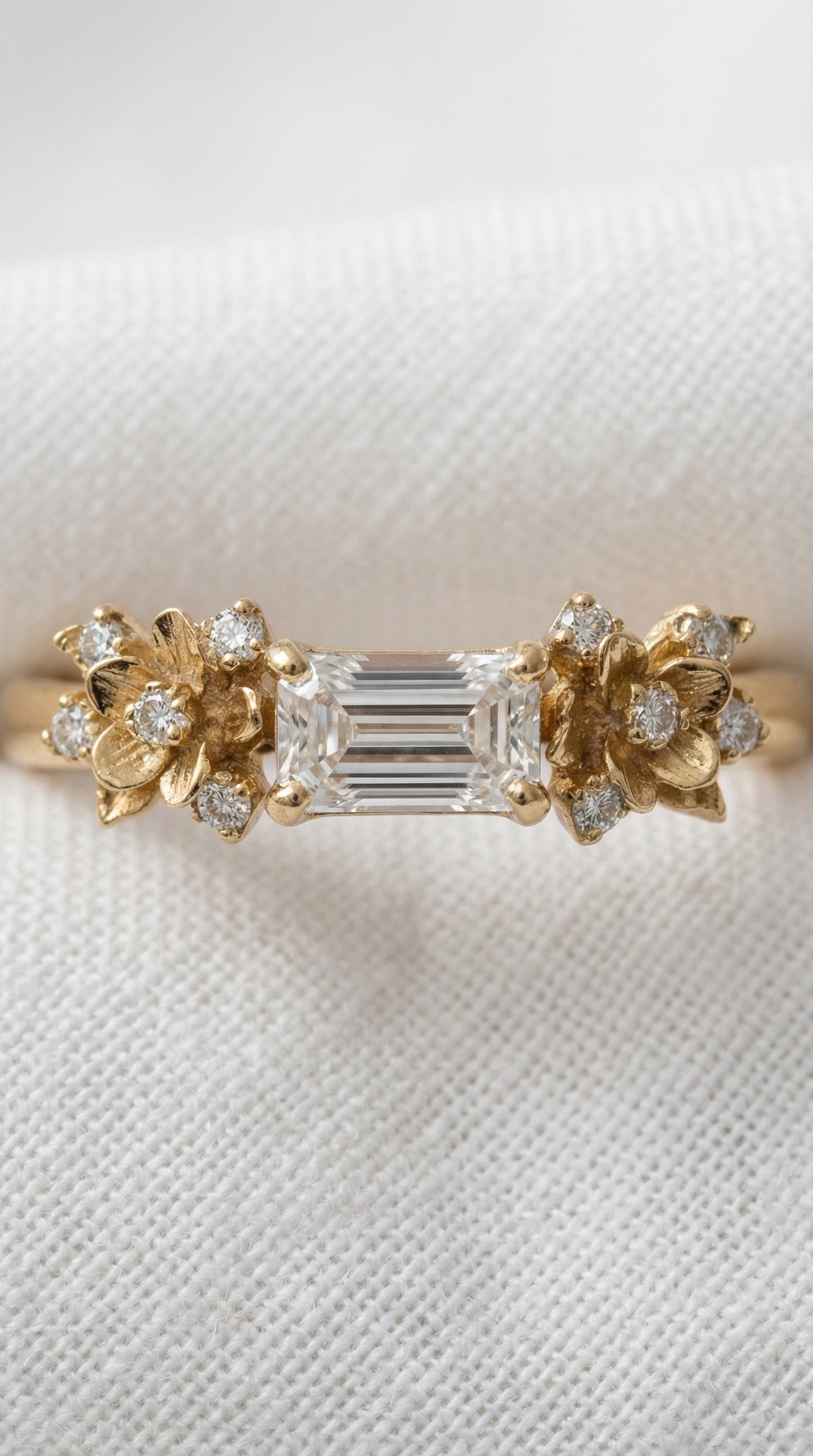 14K Gold Diamond Flowers Ring