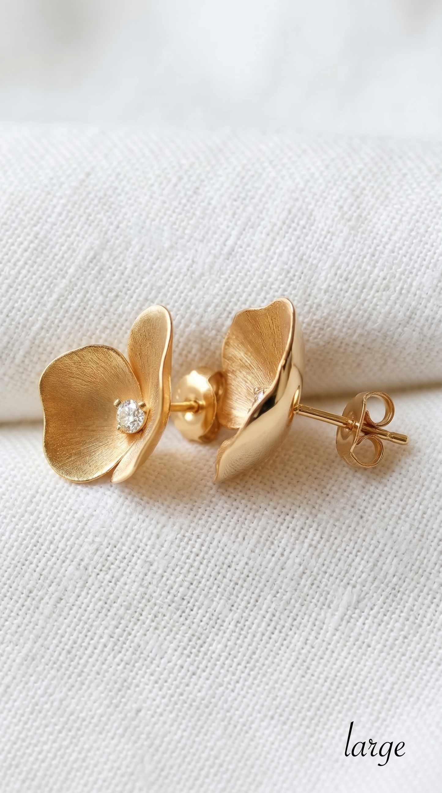 14K Gold Diamond Flower Stud Earrings