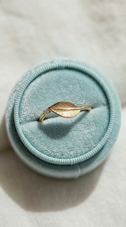 14K Gold Leaf Diamond Ring