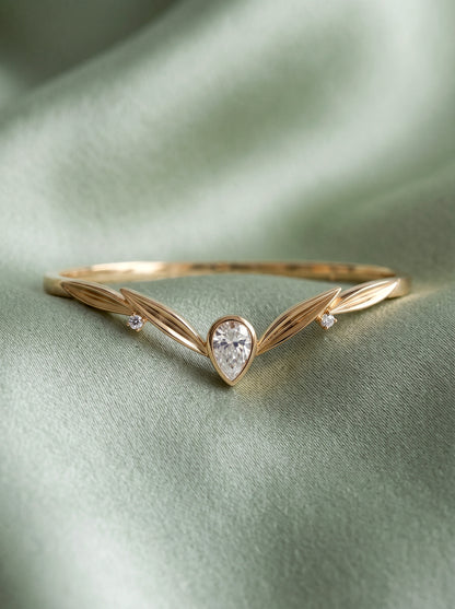 14K Gold Pear Diamond Wedding Band