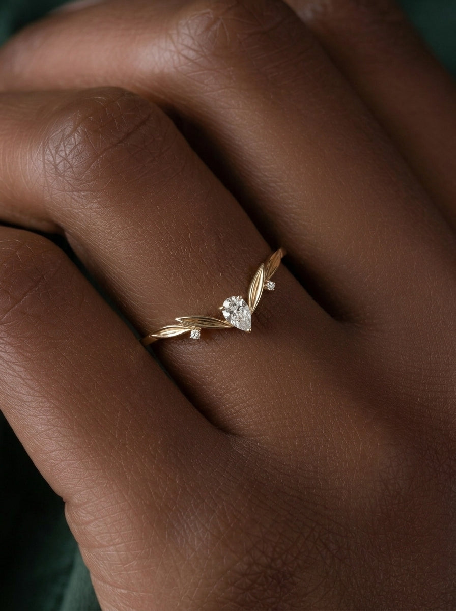 14K Gold Pear Diamond Wedding Band