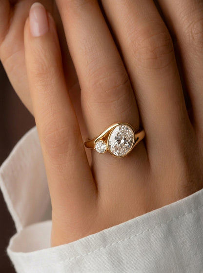 14K Gold Mother and Child Diamond Ring